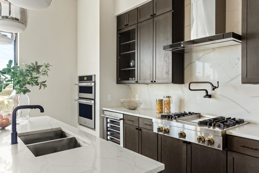 Penthouse Kitchen - Dive Into Refined Apartment Details